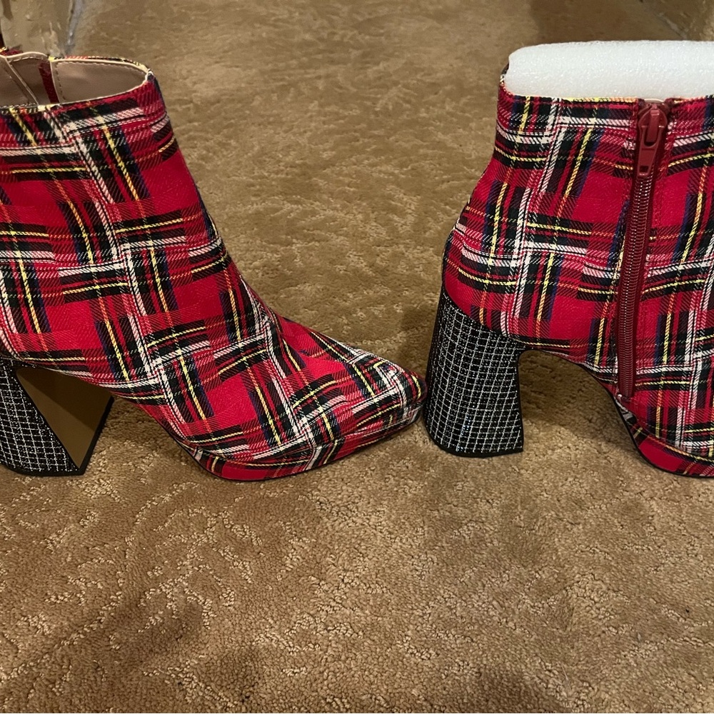 Betsy Johnson Plaid Ankle Boots - Red and Black - NEW